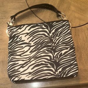 Elegant Zebra Print Shoulder Bag
